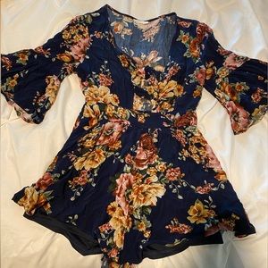 Dry Goods floral romper, size S, dark blue